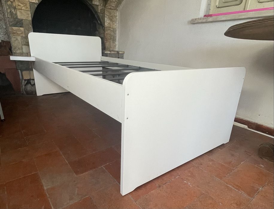 Cama de solteiro Ikea