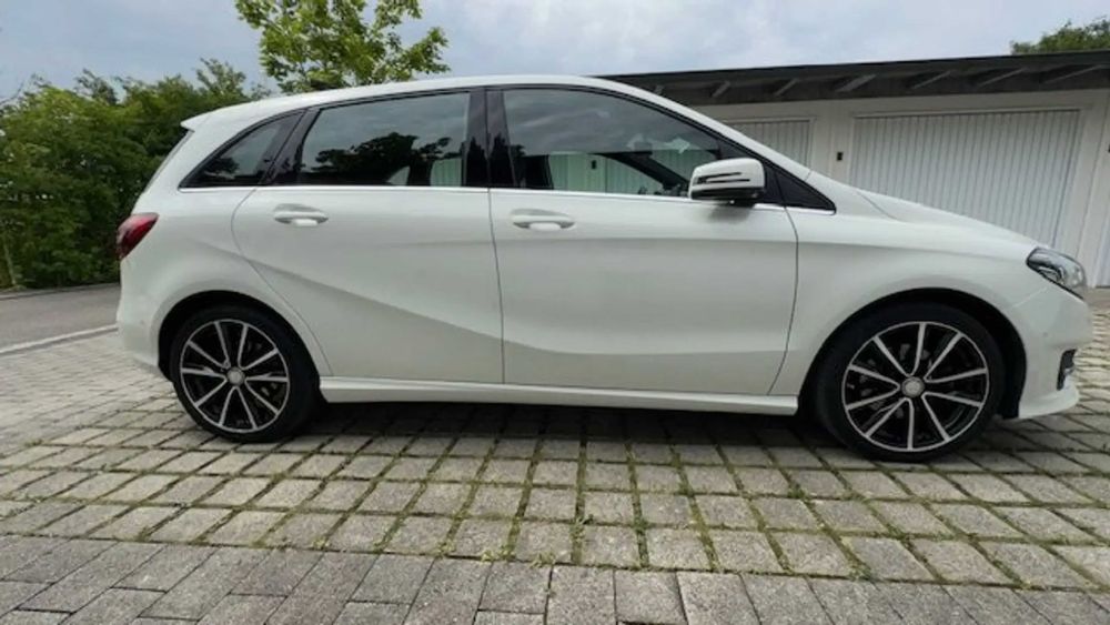 Mercedes-Benz B 200      2016