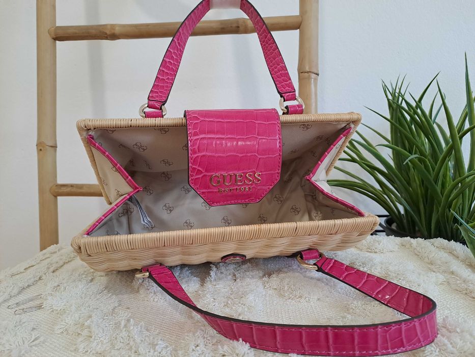 Mala de mulher Guess rosa