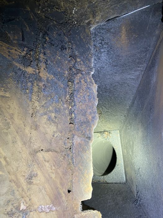 Чистка котлів, димоходів та камінів , сажотрус