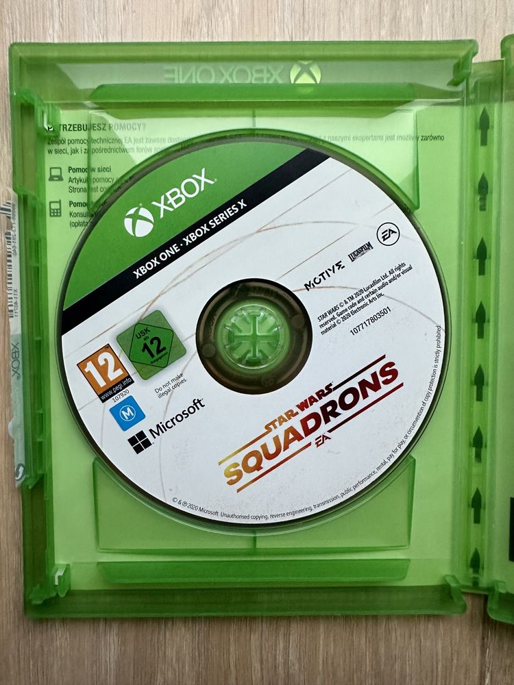 Gra Squadrons Xbox One CD