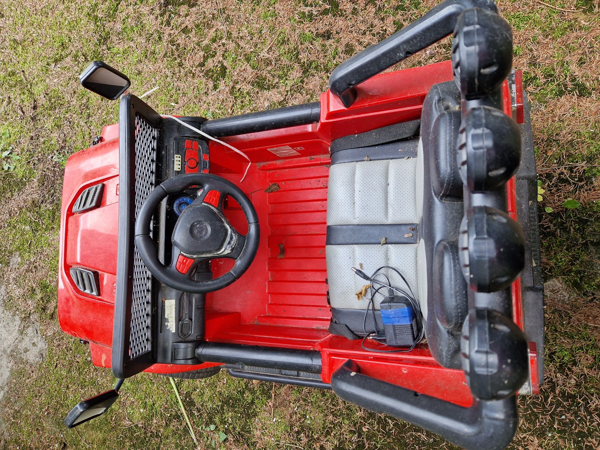 Jeep 2osobowy na akumulator dla dzieci