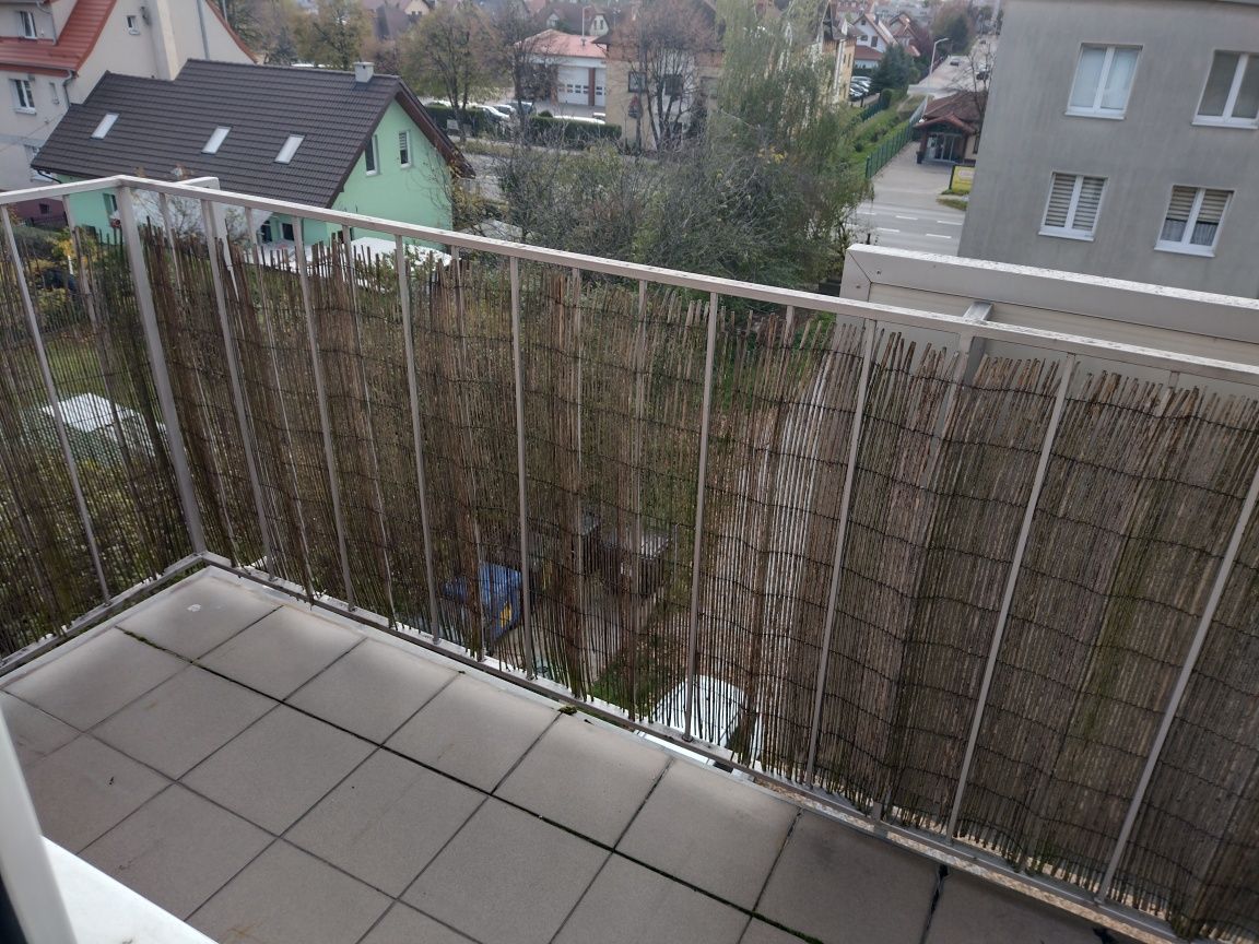 Wynajme 2u poziomowe mieszkanie  z balkonem o powierzchni 100 m2.
