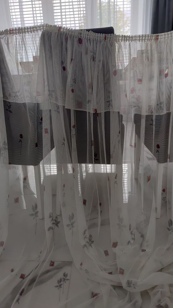 Śliczna duża firana 600cm x 270cm