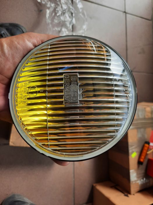 USA halogen lampa przód Mercedes W123 123