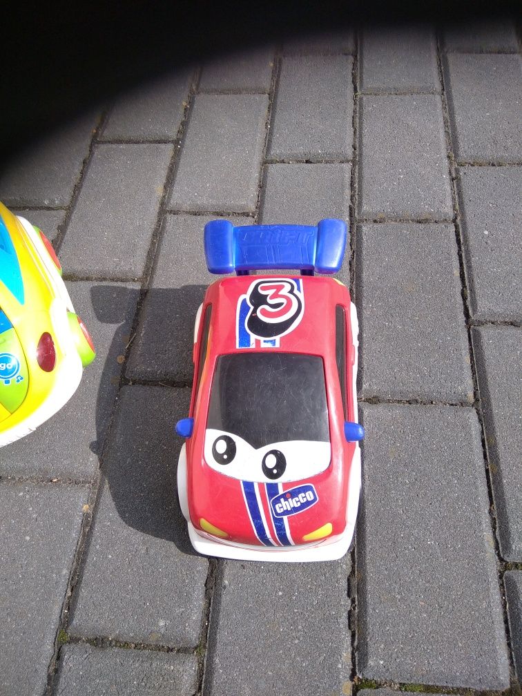 Samochody pakiet zabawek w tym 2 interaktywne