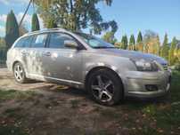 toyota avensis kombi + hak !