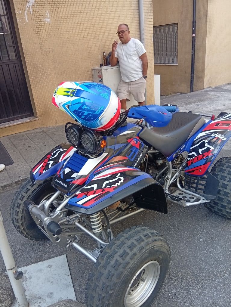 Moto 4 empecavel
