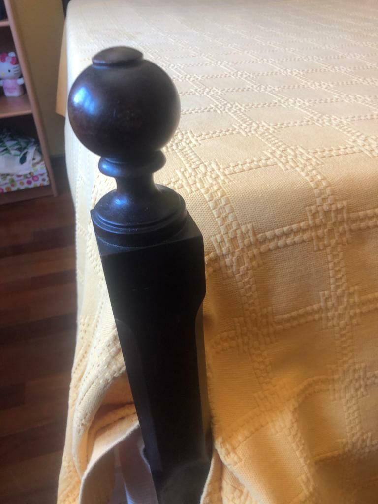 Vende-se Cama estilo Dona Maria