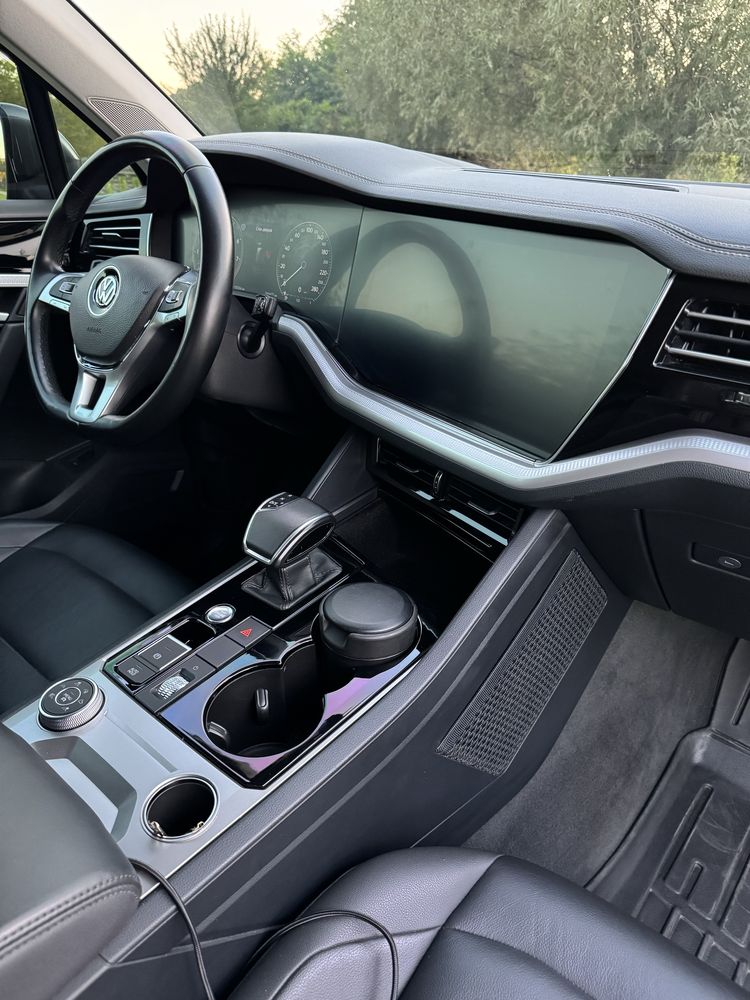 Volkswagen Touareg CR7 3.0 TFSI рік 2018