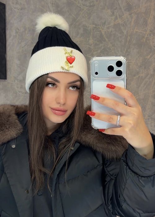 Шапки, бейсболки, докери, теплі хутряні наушники