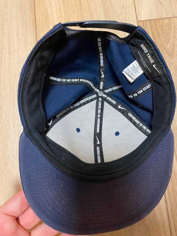 Męska granatowa czapka Nike