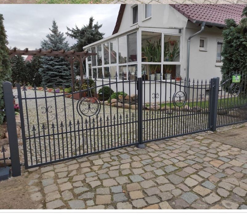 Brama dwuskrzydłowa furtka słupki Wenus Plus OCYNK antyczna miedź