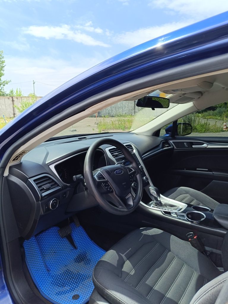 Продам Ford Fusion 2.5 бензин