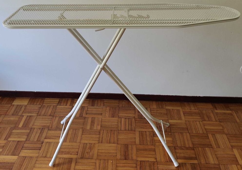 Estendal e Tábua de Engomar (preço fixo)