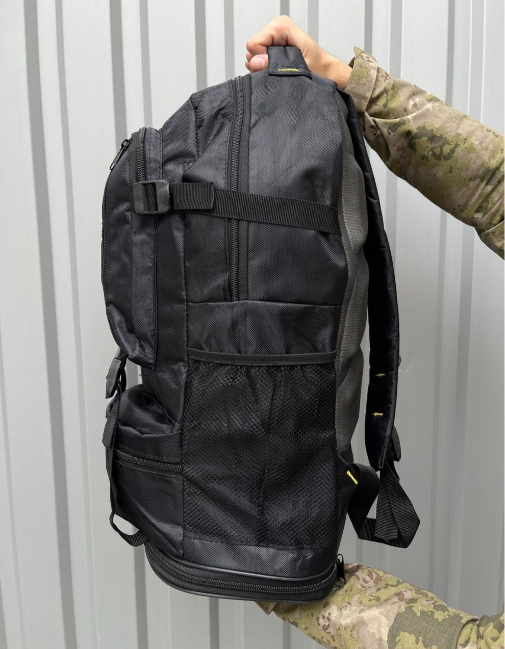 Черный туристический, походный рюкзак, мужской тактический на 60 литр