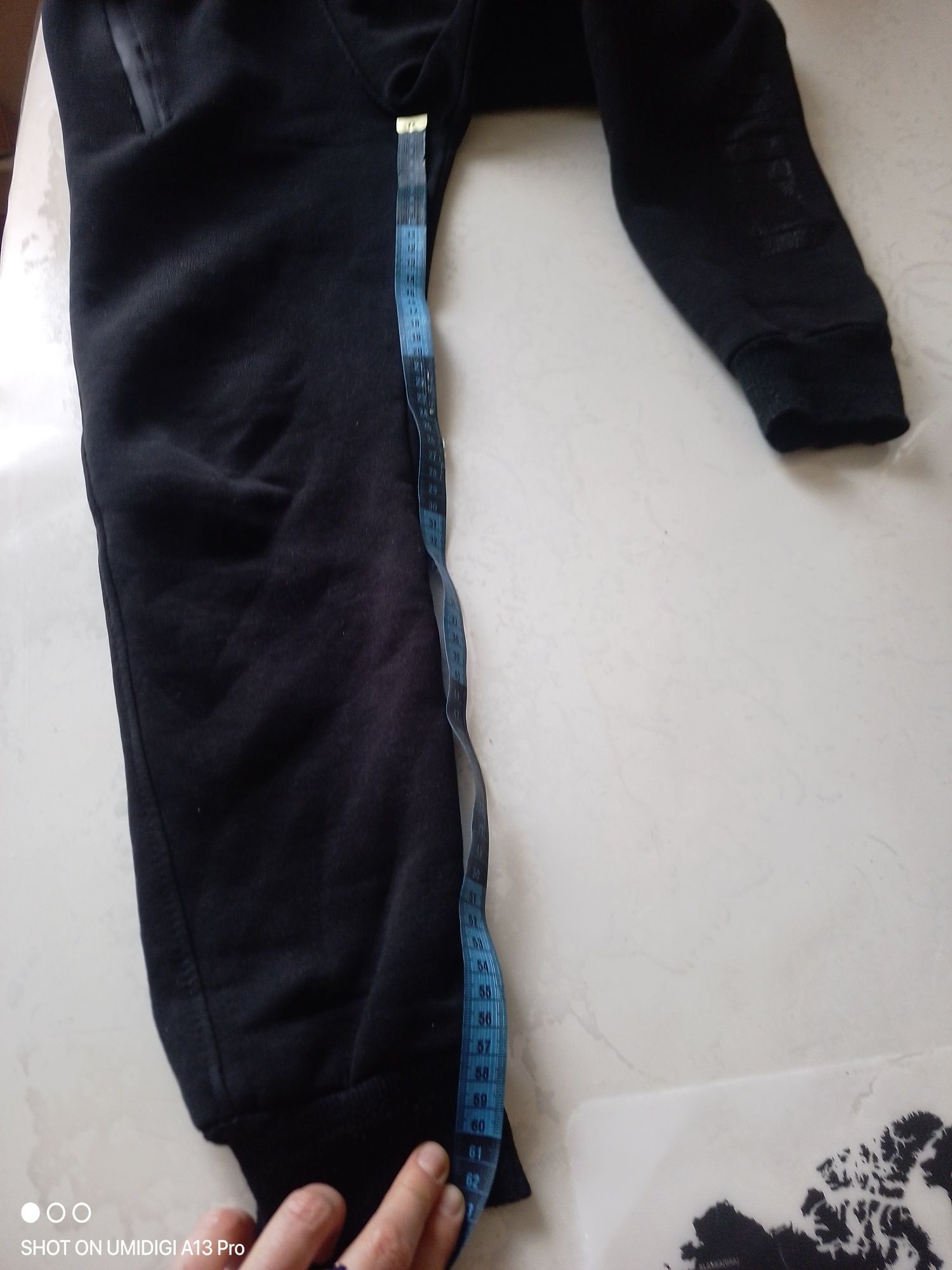 Продам утепленные штаны 140-146