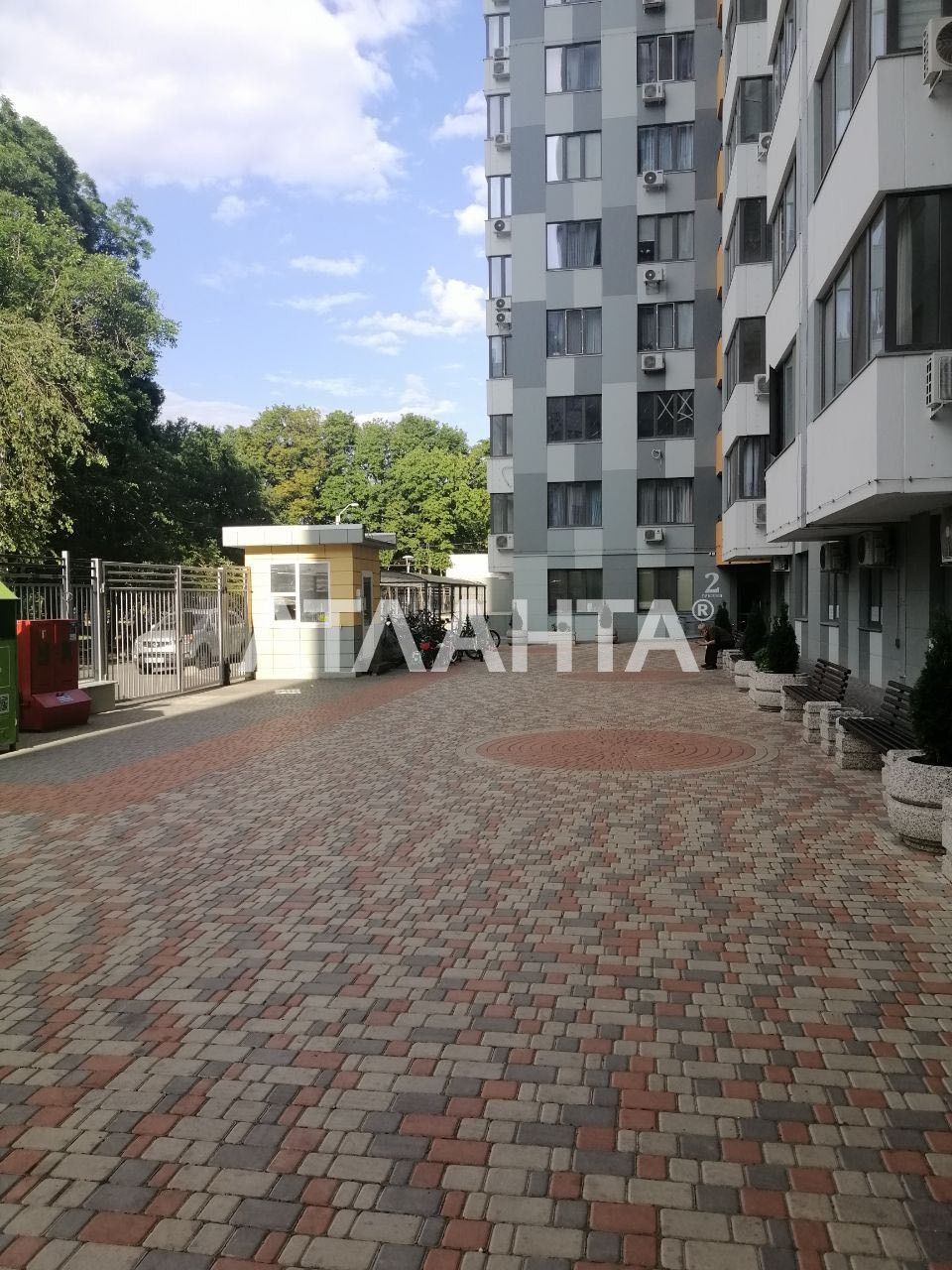 Продам 3-х комнатную с Ремонтом в ЖК Мандарин на ул. Канатной