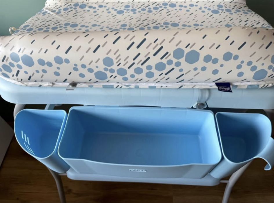 Przewijak z wanienką Chicco