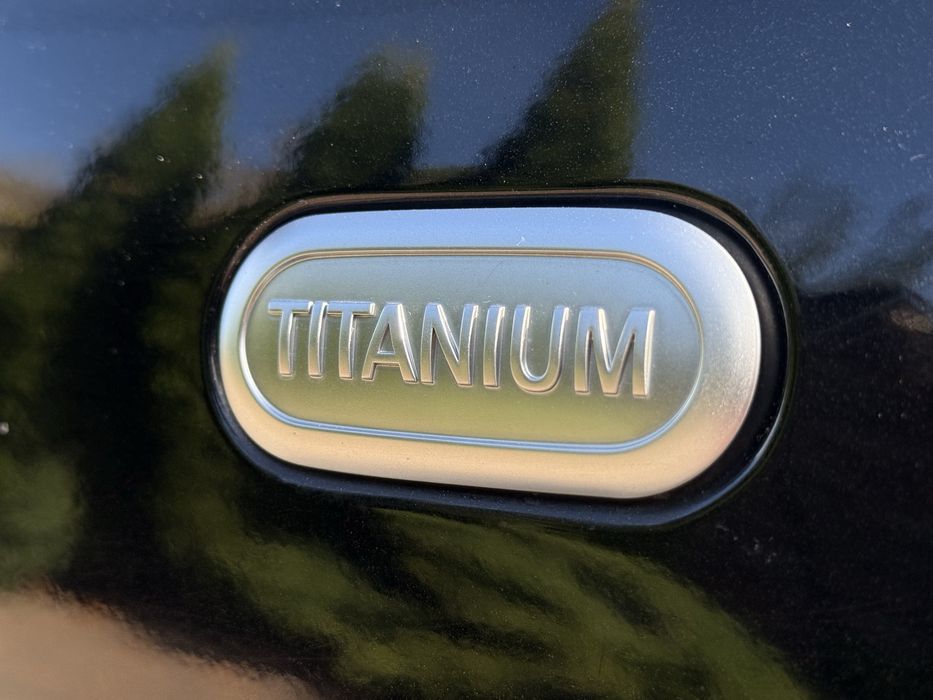 Ford c-max 2009 restailyng