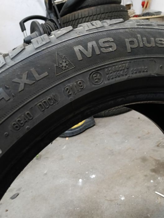 Opony używane zimowe 225/50 r17
