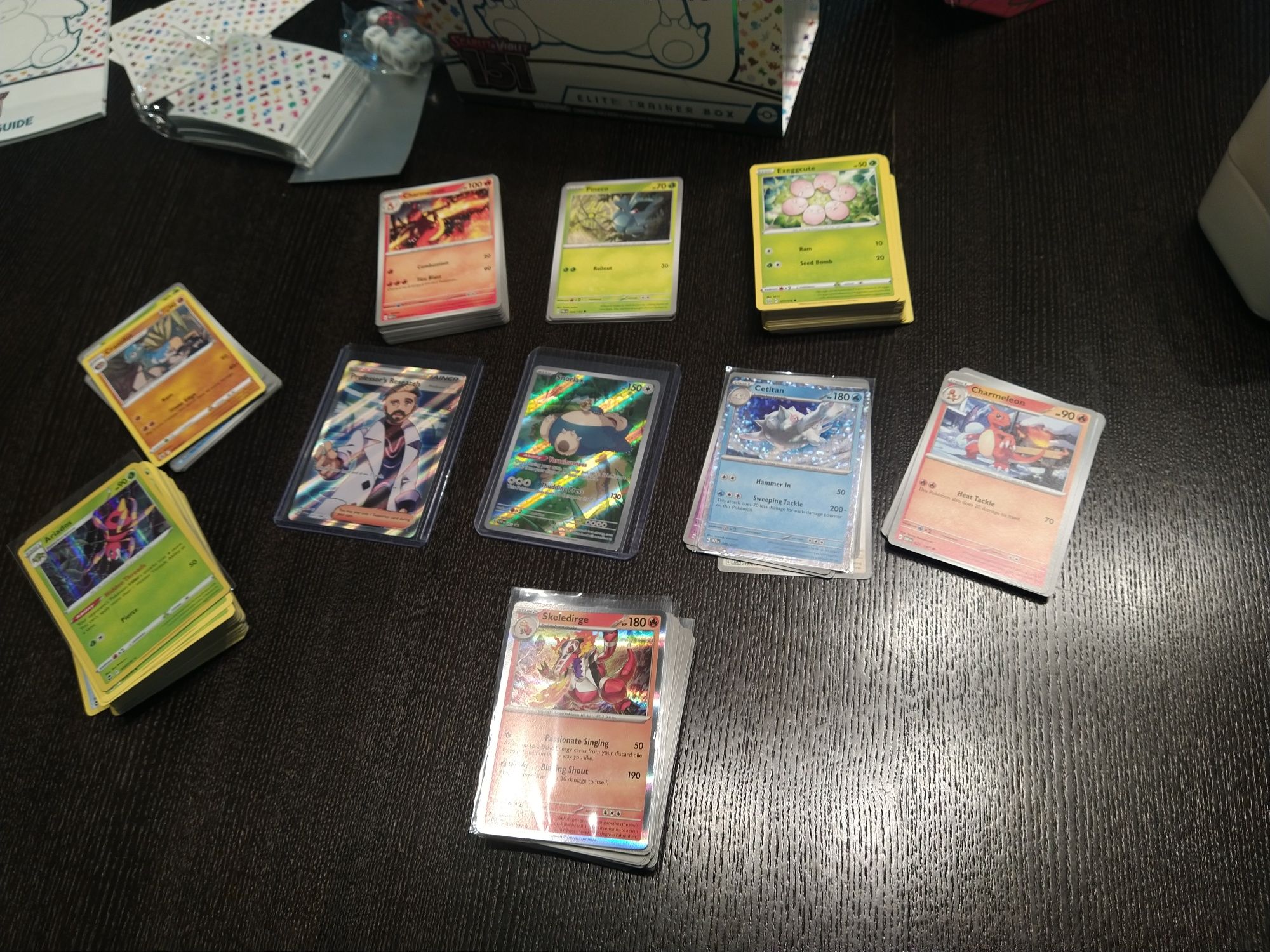 320 cartas Pokémon + Caixa etb com assessórios Set "151"