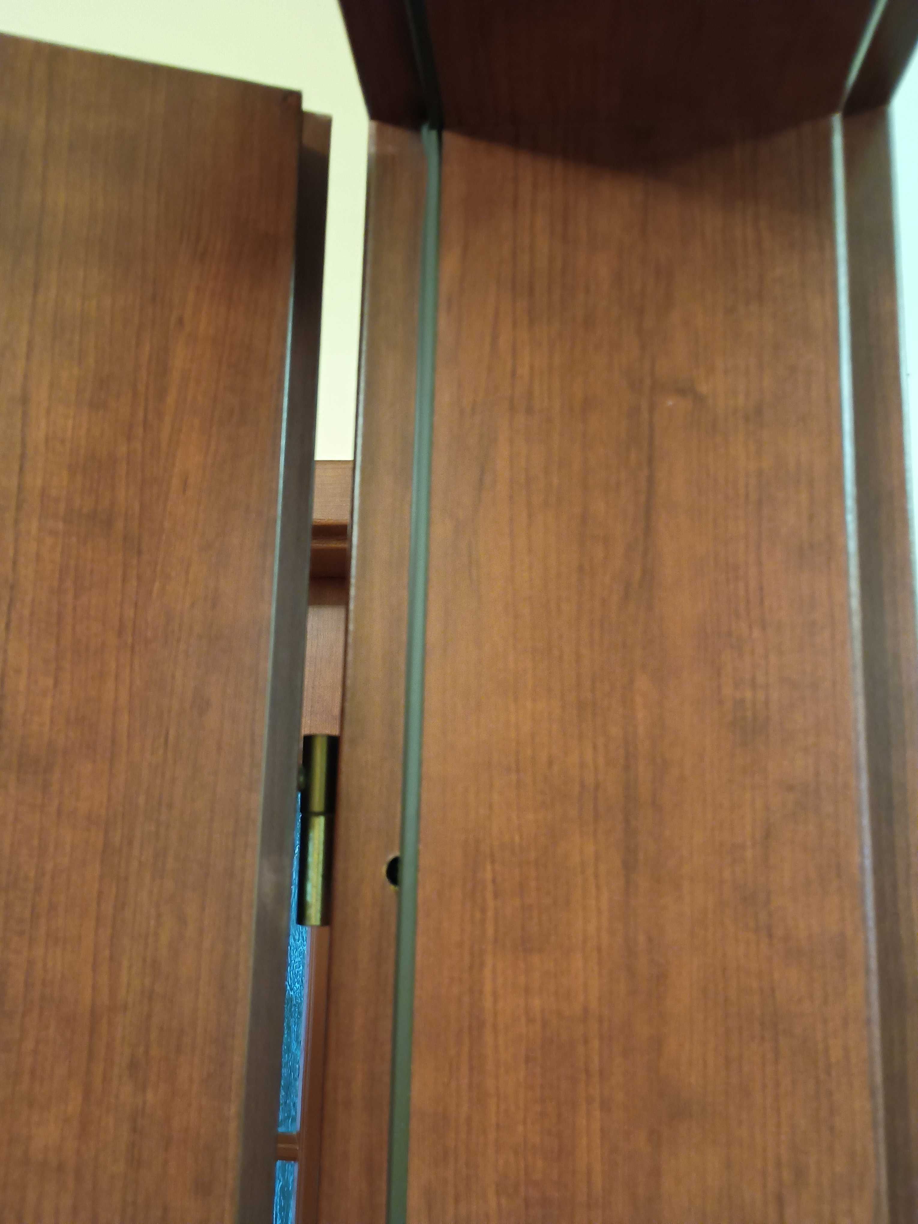 Oferuję używane drzwi wewnętrzne z ościeżnicą 7 sztuk firmy Porta