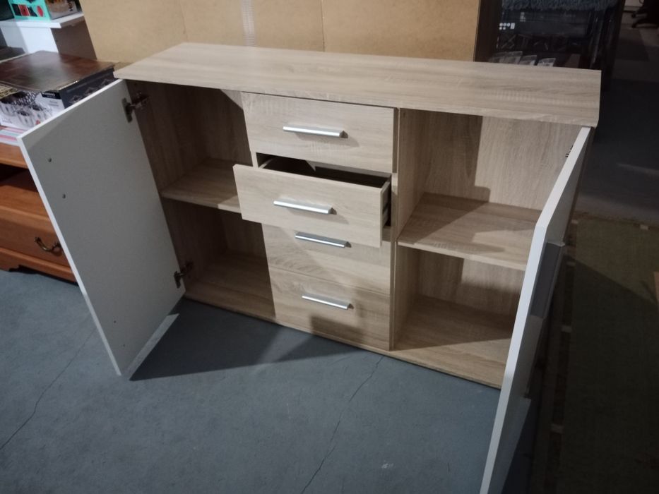 Komoda w kolorze dąb stan idealny !!!