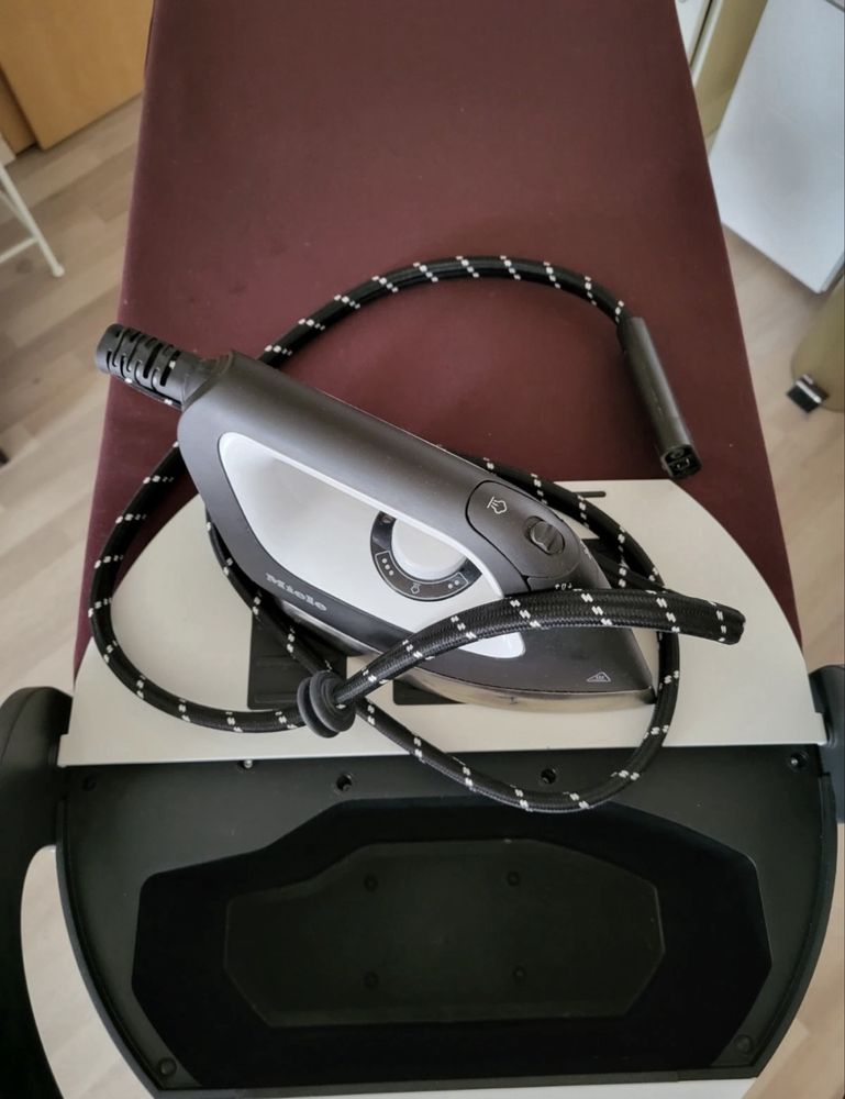 Прасувальна система Miele B4847 НОВА