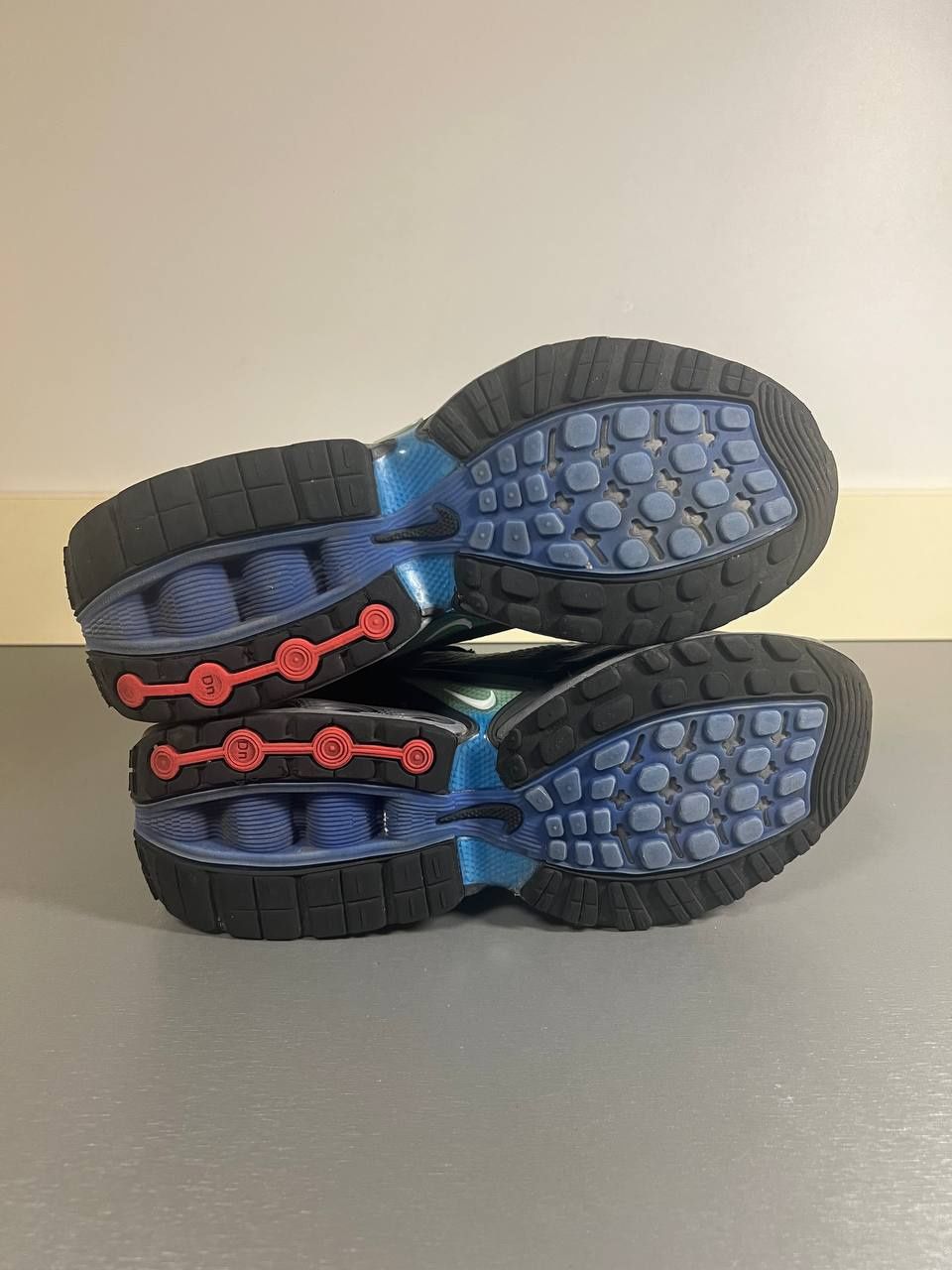 Кросівки Nike Air Max Dn в ідеальному стані 42 розмір