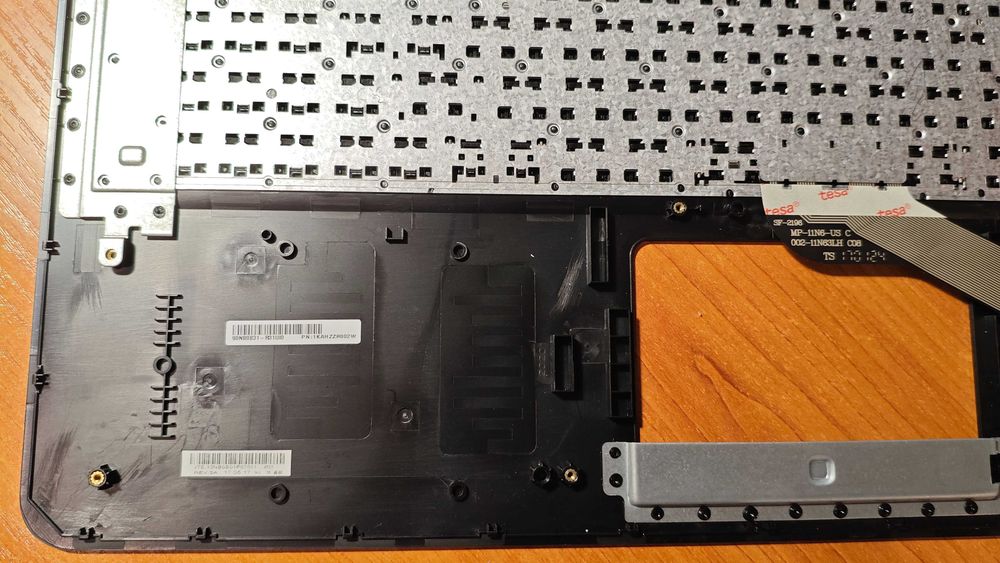 Продается топкейс с клавиатурой для Asus X540, X541, R540, R541 и др.