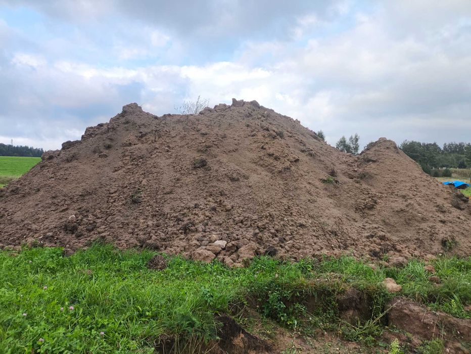 Oddam ziemię z wykopu