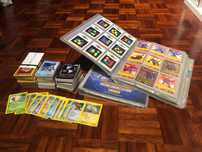 Coleção de cartas Invizimals + duas cadernetas + cartas repetidas