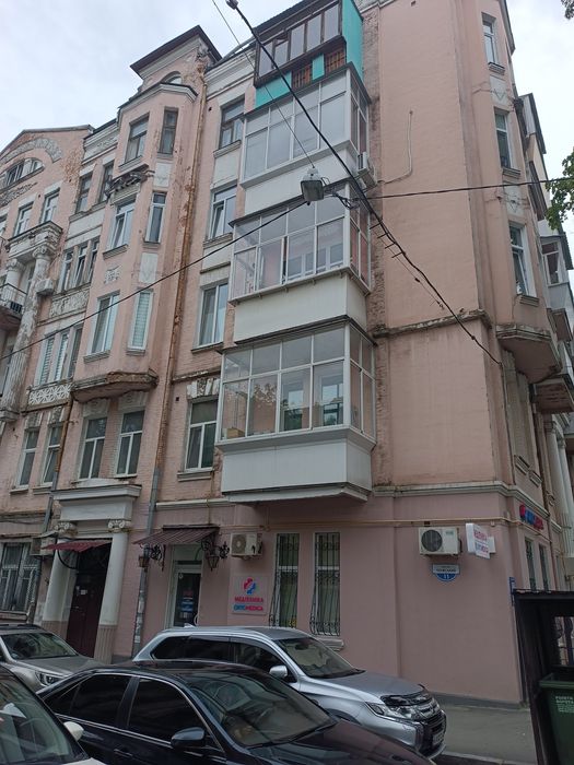 Оренда 2 к.кв. пров.Чеховський 11, Львівська площа