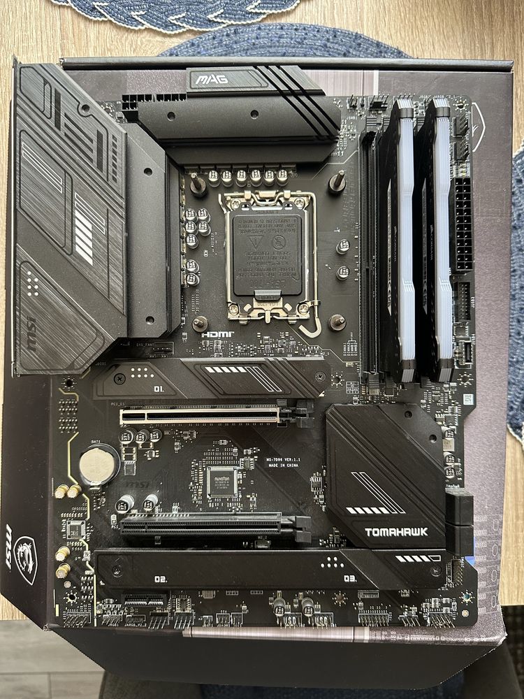 MSI B760 Tomahawk wifi +32Gb Ddr4