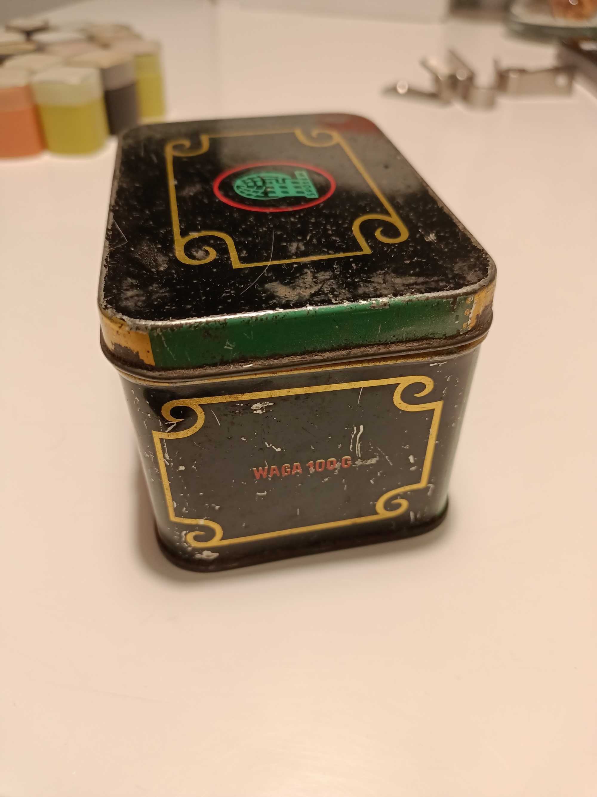 Puszka pudełko opakowanie herbata jubileuszowa Społem PRL