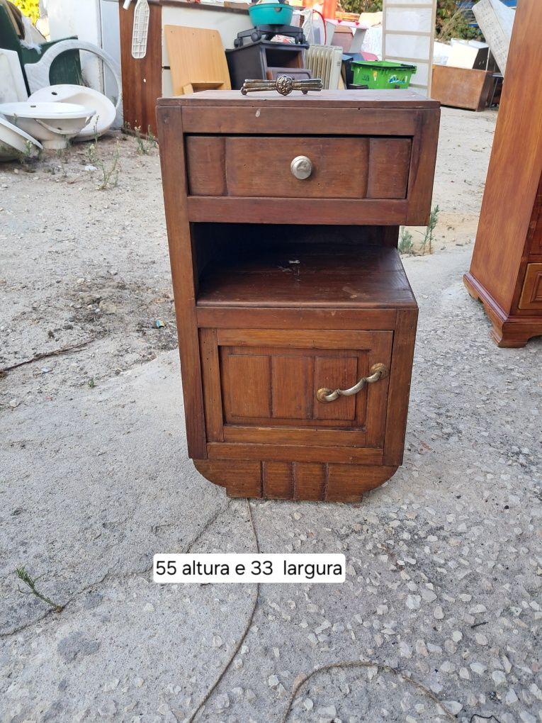Mesa cabeceira vintage