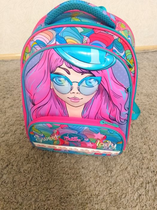 Рюкзак ,ранець ,портфель шкільний