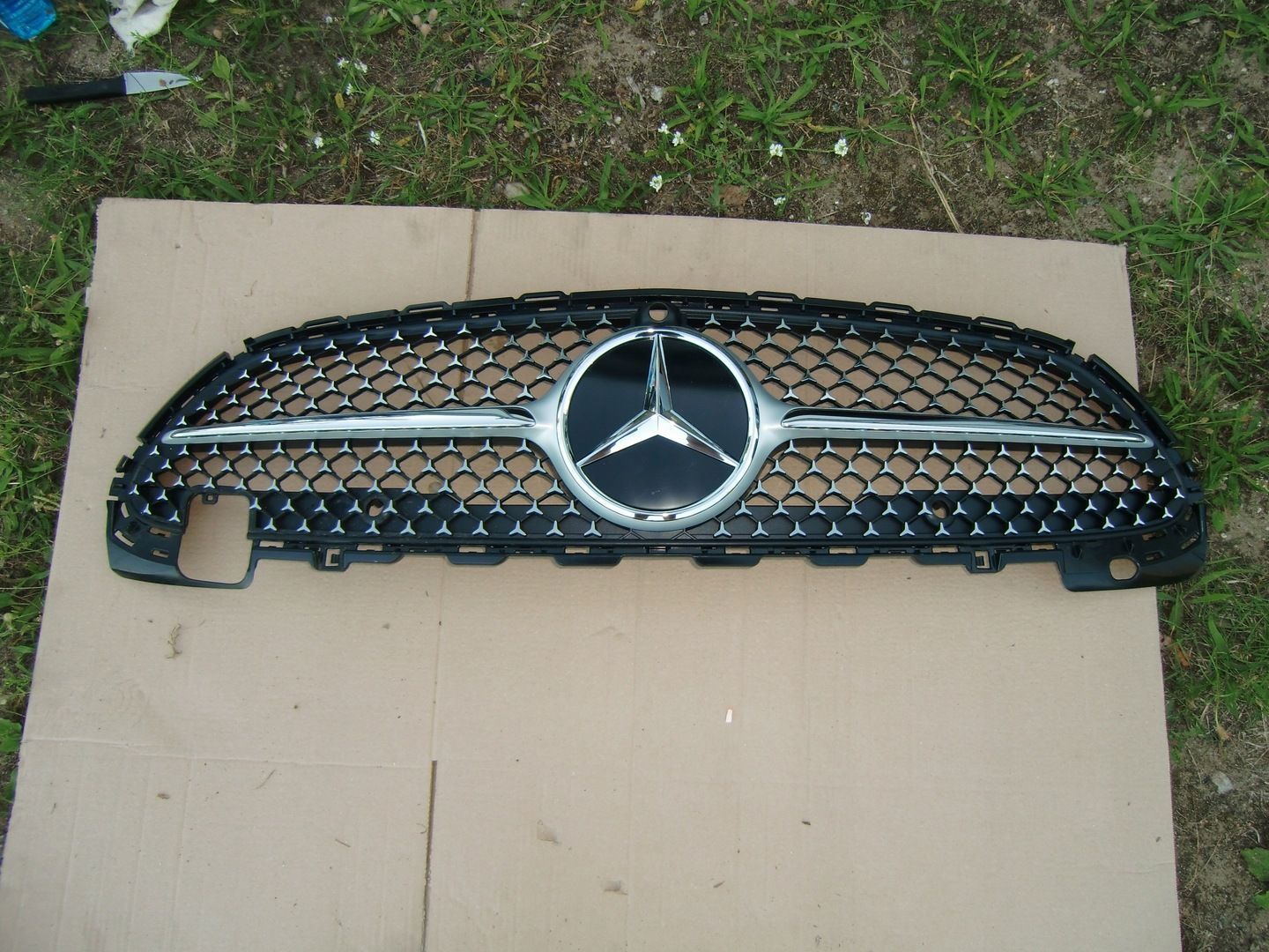 GRIL ATRAPA MERCEDES C KLASA W206 AMG NOWY KAMERA