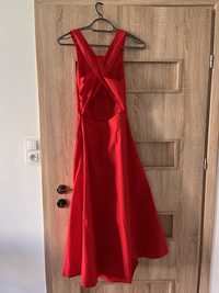 Reserved sukienka 36 czerwona z odkrytymi plecam