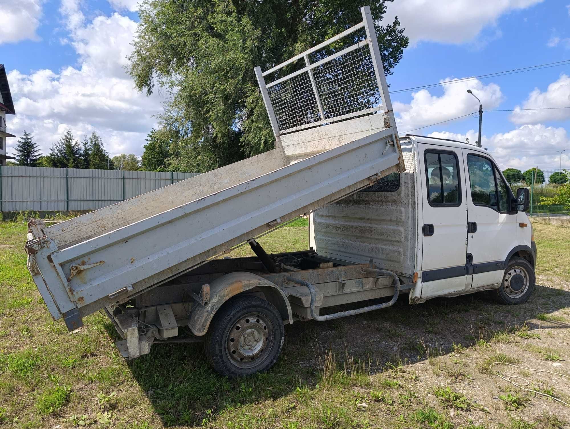 Renault Master  7 osobowy  2,5 wywrotka 2004r