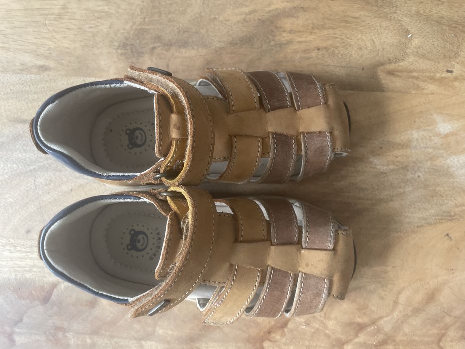 Skórzane sandały Lasocki rozmiar 21