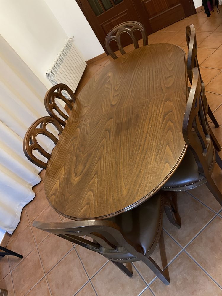 Mesa de jantar extensível + 6 cadeiras