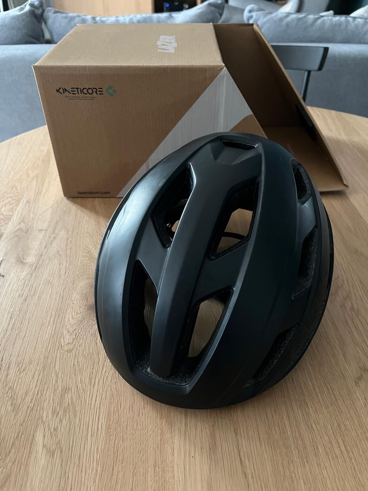 Kask rowerowy LAZER STRADA KinetiCore