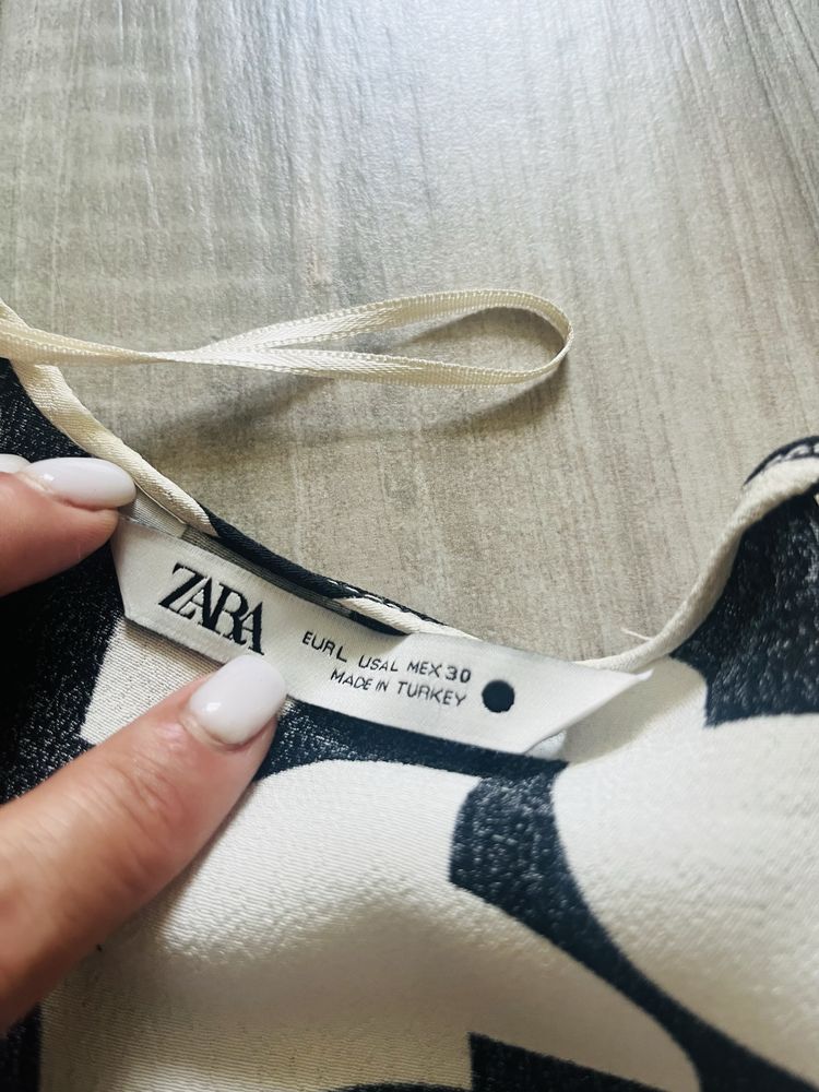 Чорно-біла вільна сукня ZARA розмір М-Л