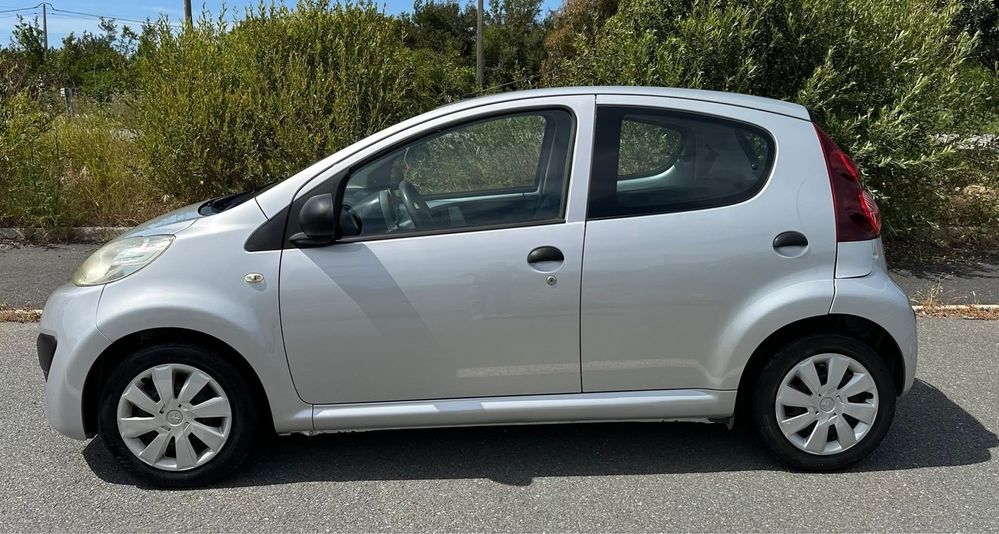 Carro Peugeot 107 de 2012
