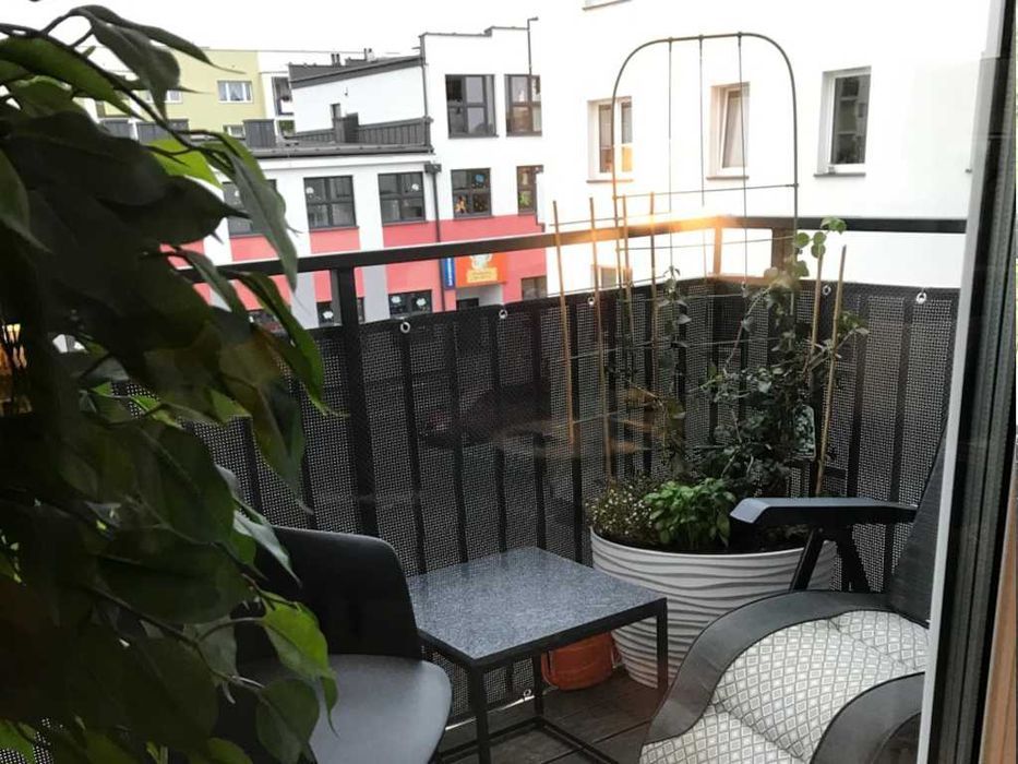 Mata na Balkon Technorattan. Wymiar 0,9m x 3m z metalowymi oczkami.