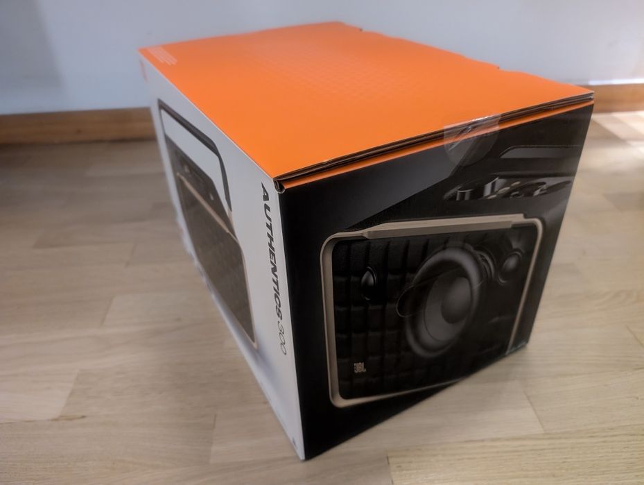 Coluna Portátil JBL Authentics 300