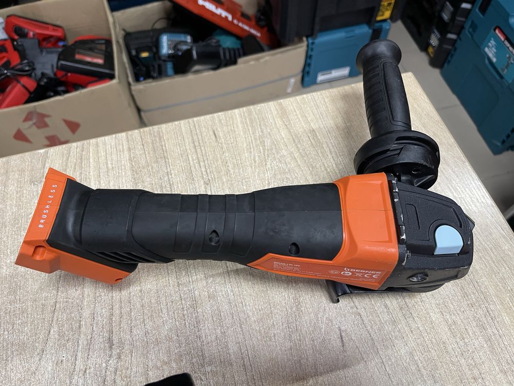 Milwaukee berner акумуляторна болгарка M18