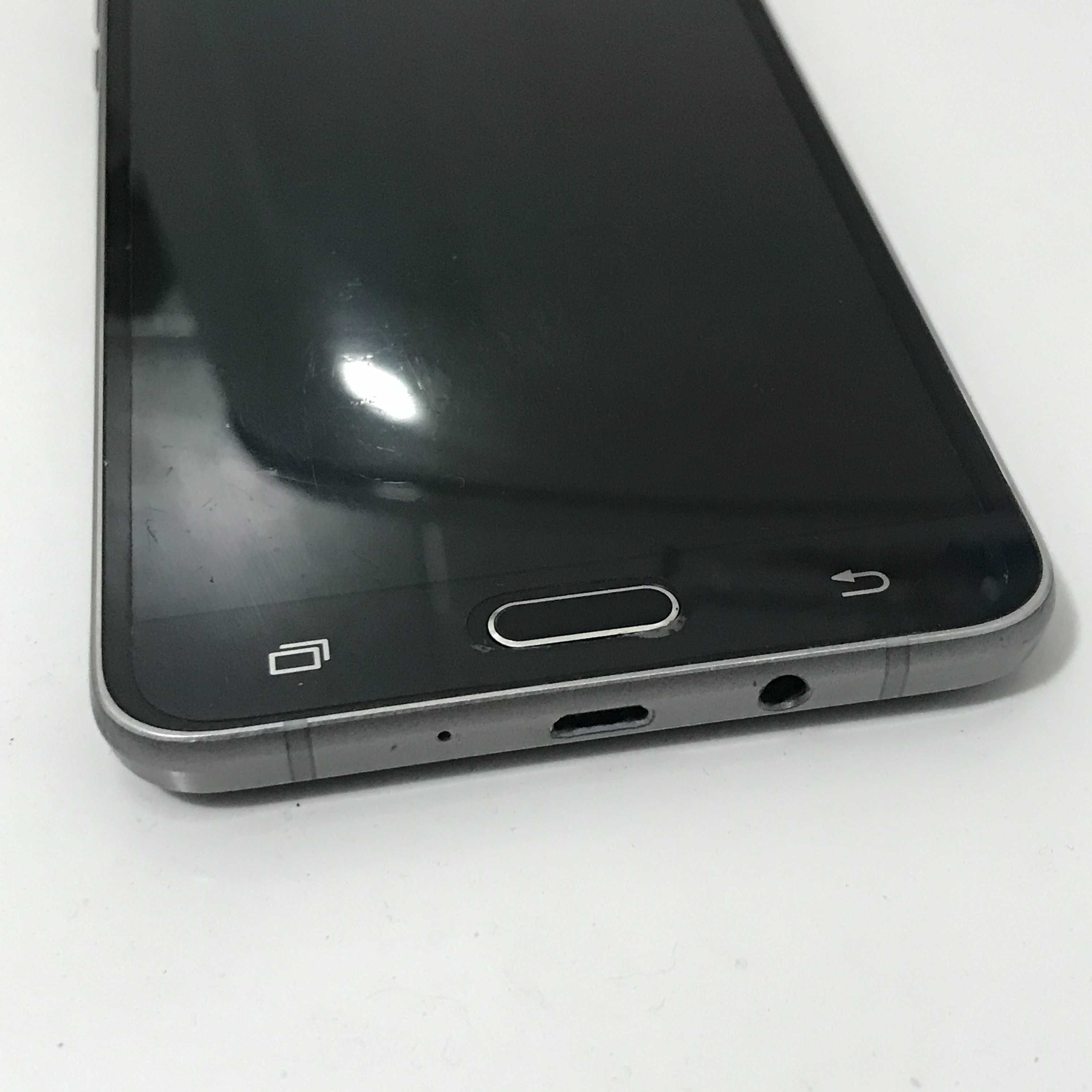Samsung Galaxy J7 (16 ГБ) 2 Sim (Рабочий, без дефектов!) от хозяина!
